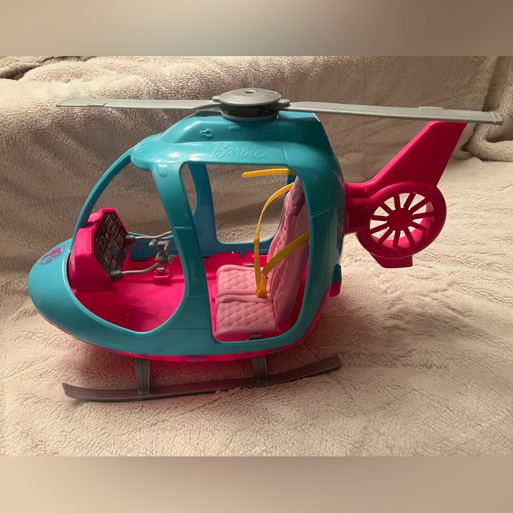 💕 Mattel Barbie Dreamhouse Adventures Pink & Blue Helicopter - Picture 9 of 16